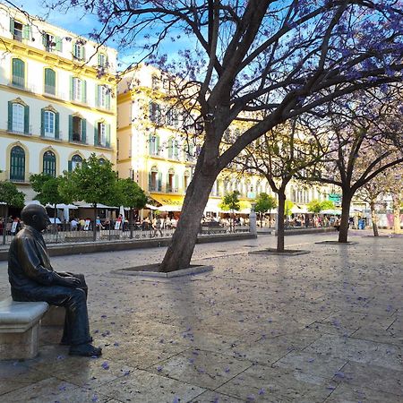 Private Rooms In Historic Building On The Square Malaga Ngoại thất bức ảnh